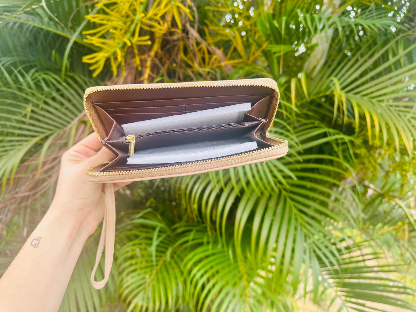 Peanut wallet