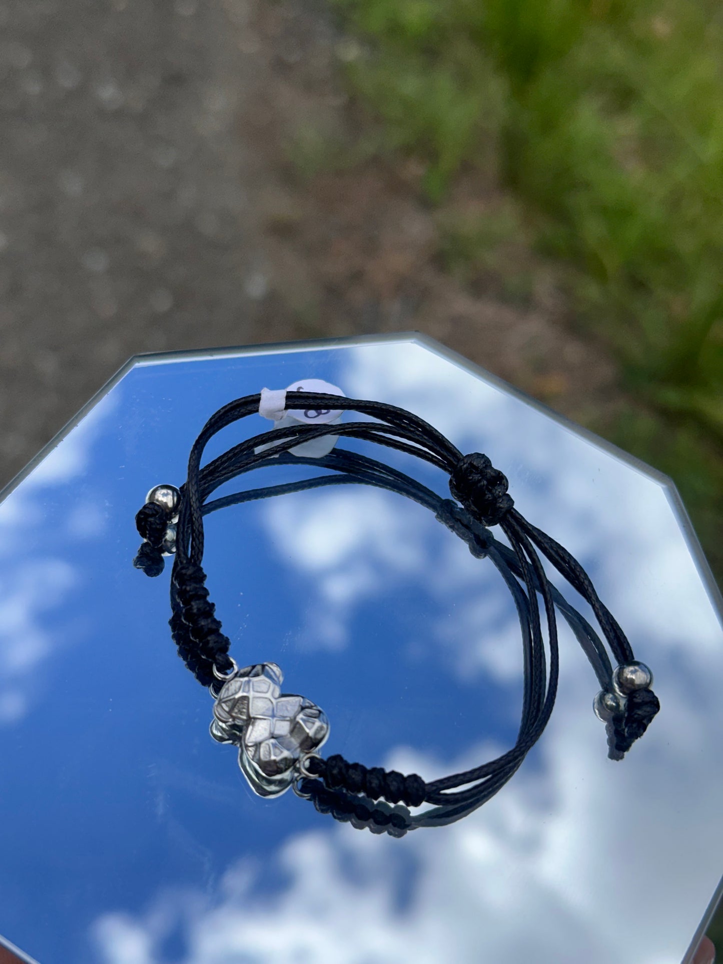 Hilo Black