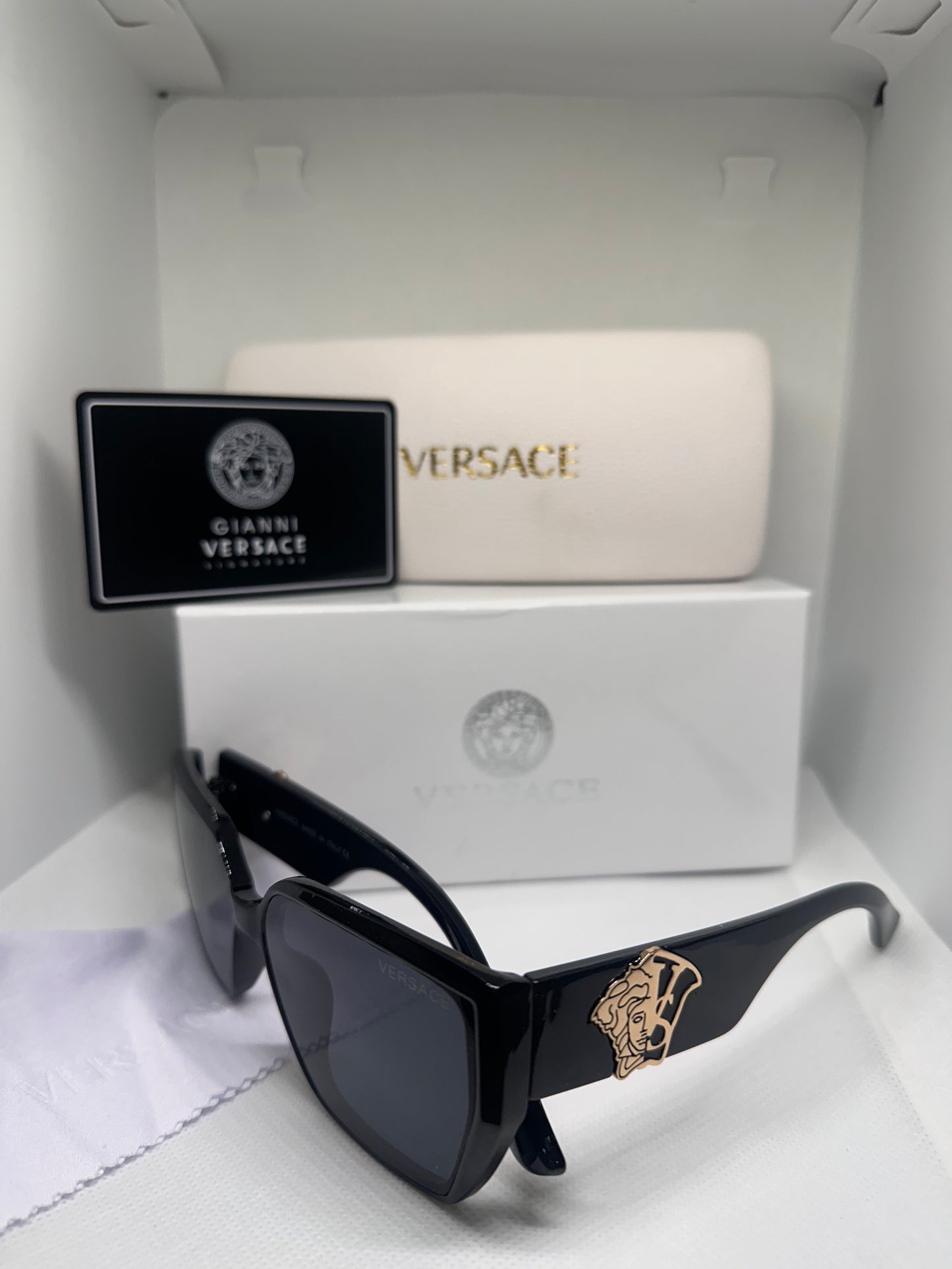 RIU Sunglasses