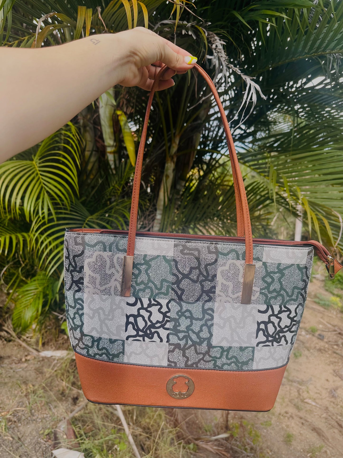 Sammy Tote