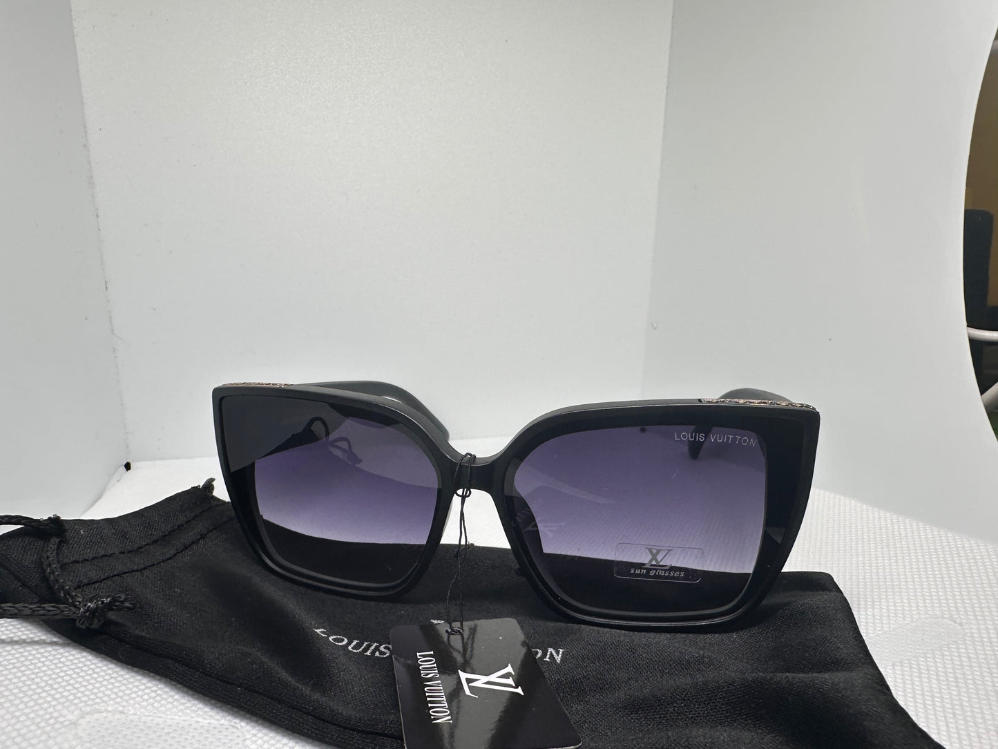 Icon glasses