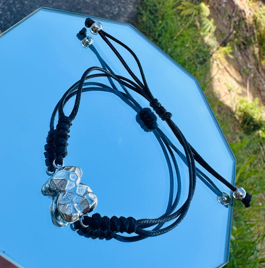 Hilo Black