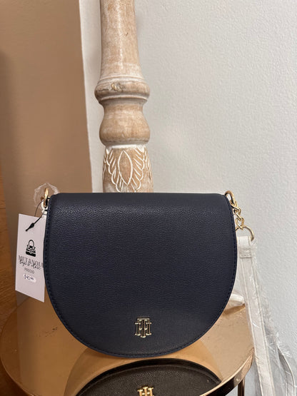 Tomm Crossbody