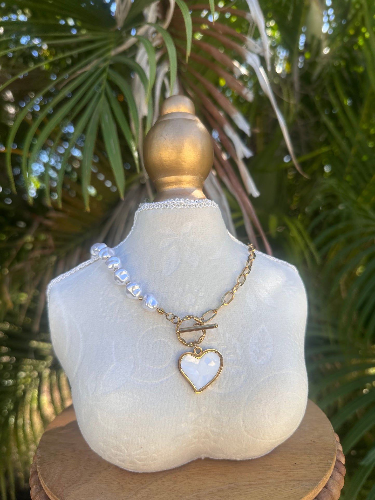 Pearl love Necklace