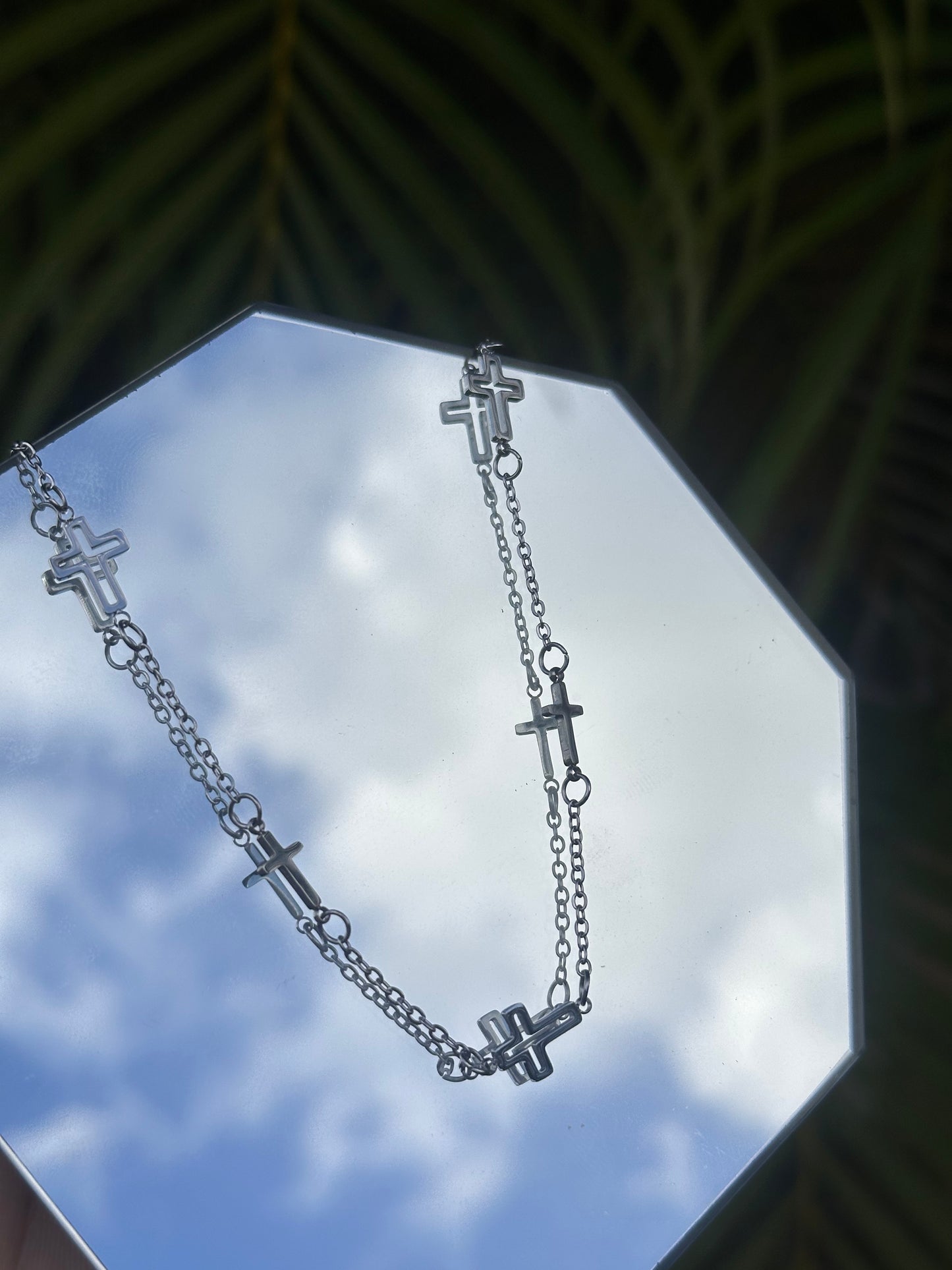 Cruz Necklace