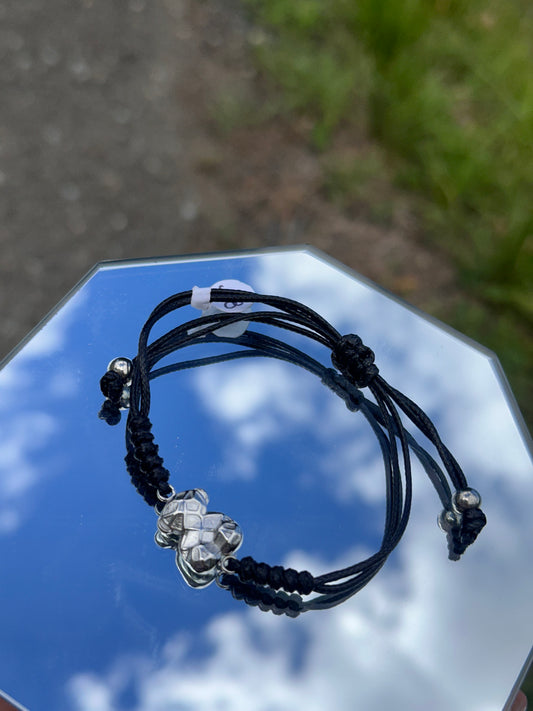 Hilo Black