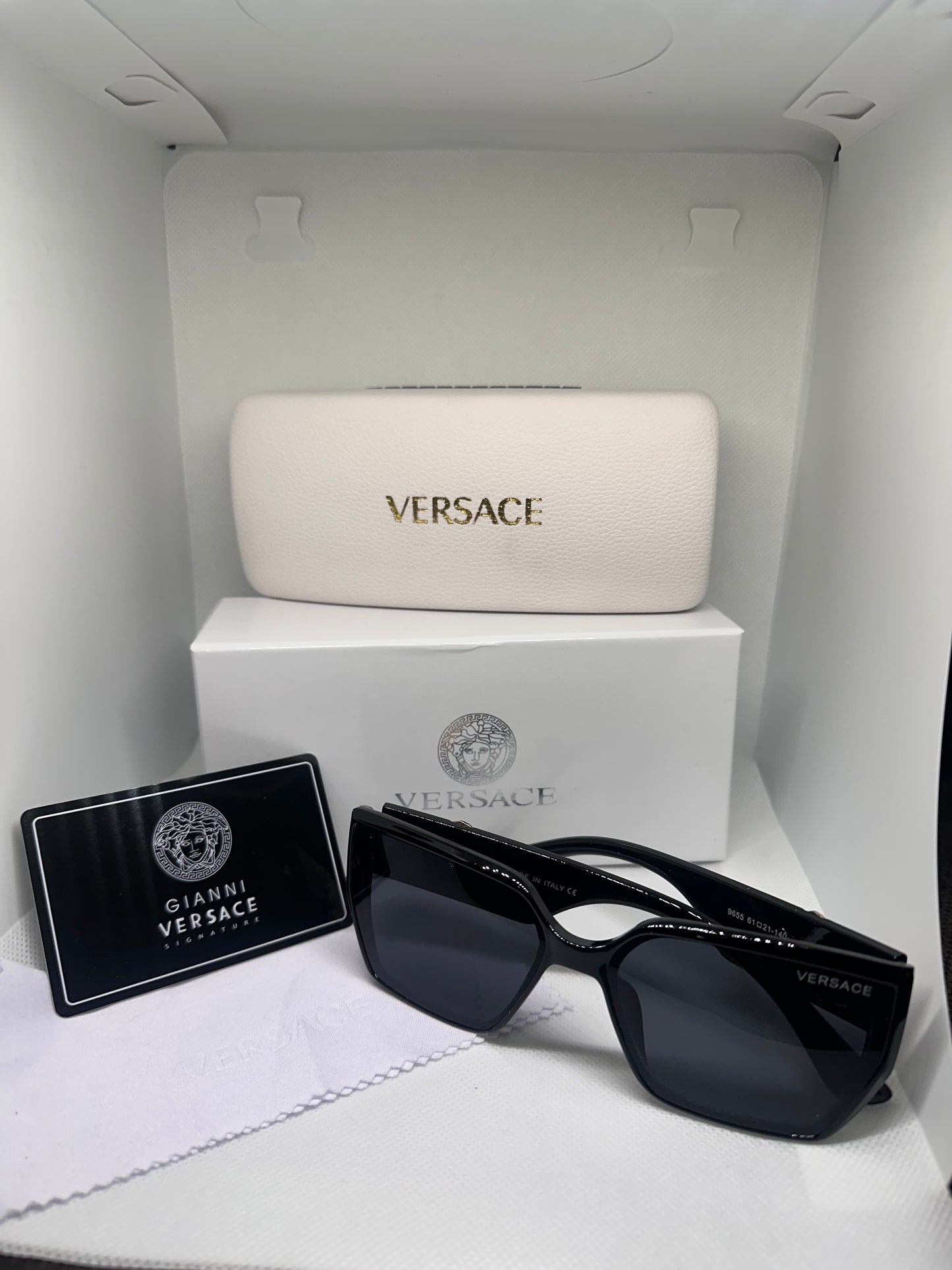 RIU Sunglasses