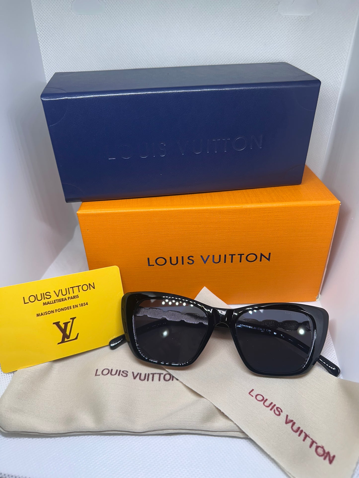 Atena Sunglasses