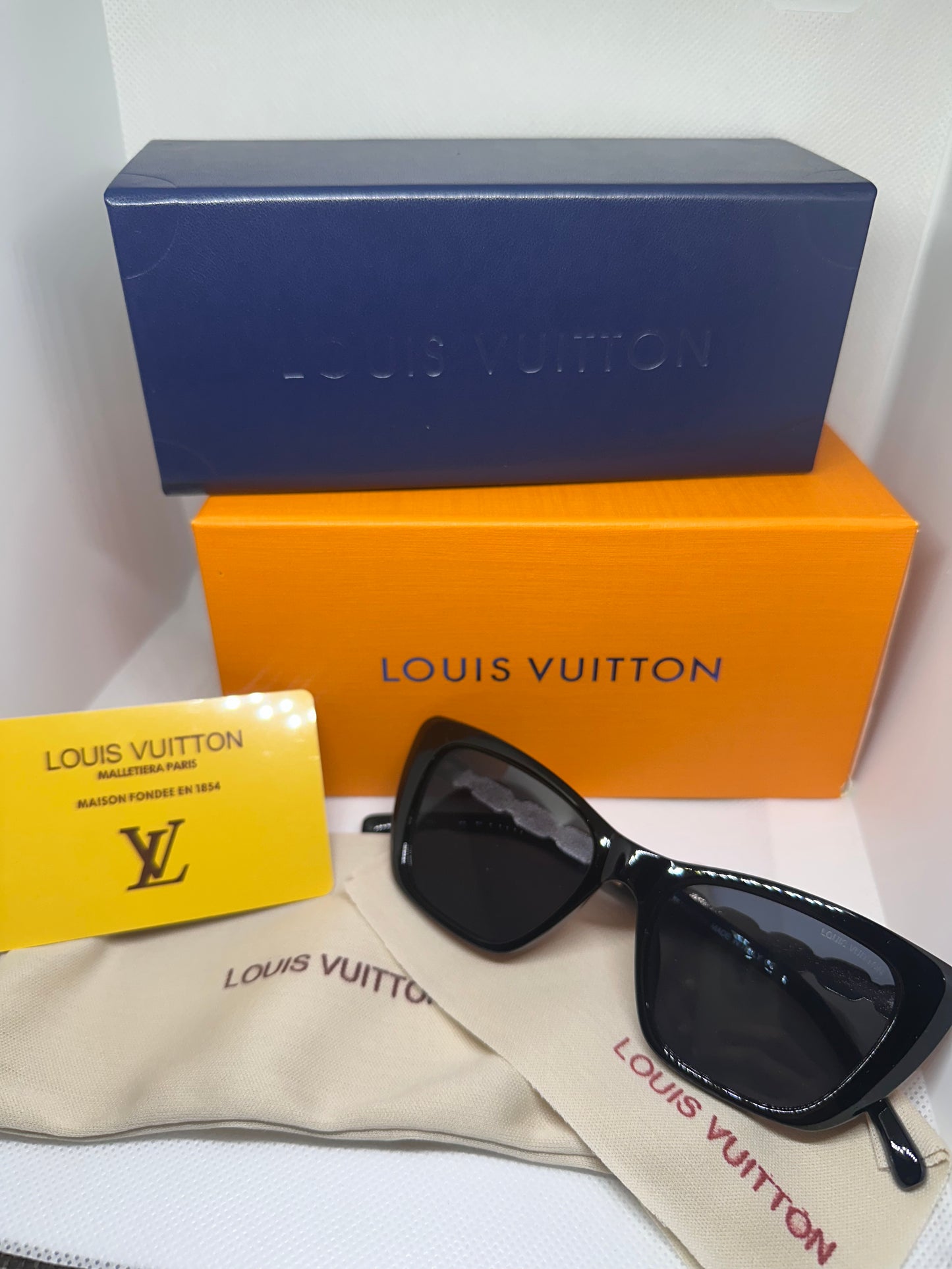 Atena Sunglasses