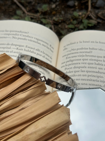 Reina Bangle