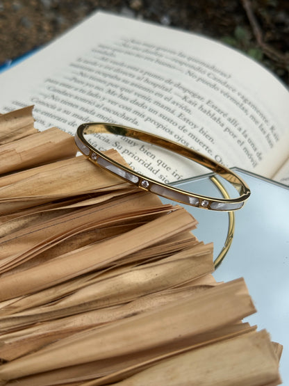 Lee Bangle