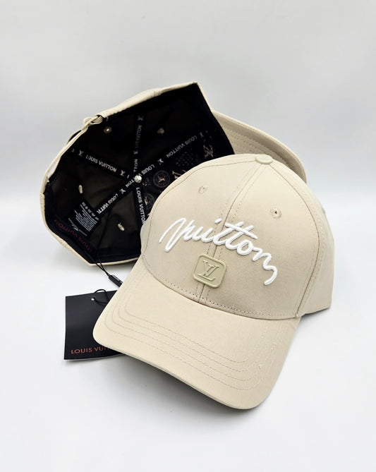 LOUIS Cap