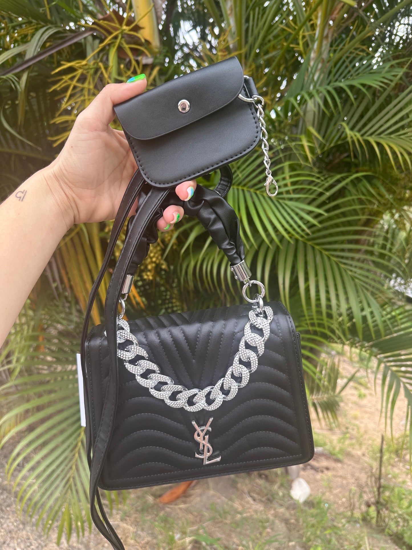 Diamond Crossbody