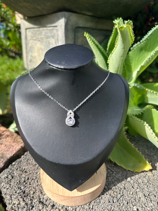 Eight Necklace