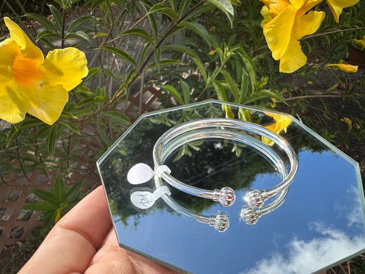 Tulip bangle
