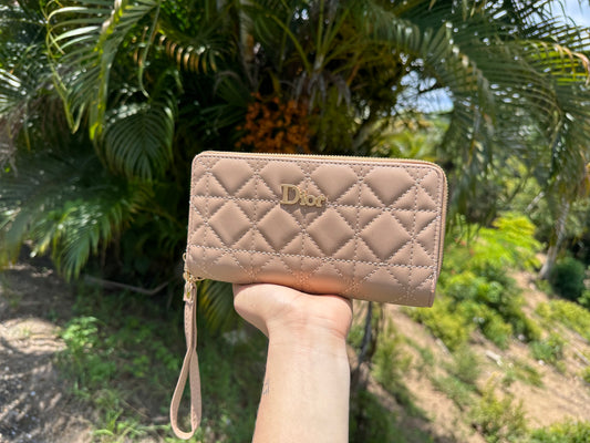 Diamond wallet