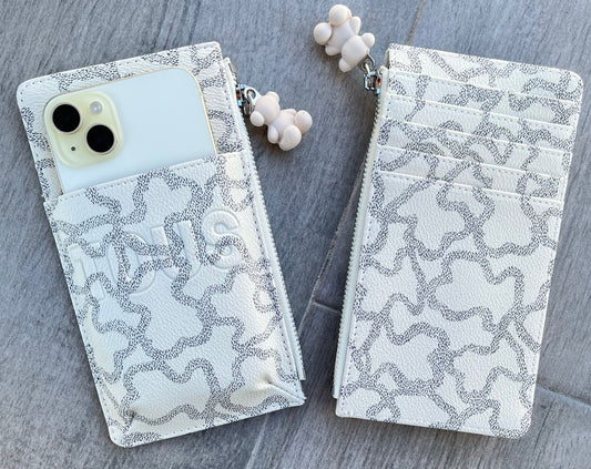 Accessible White Wallet